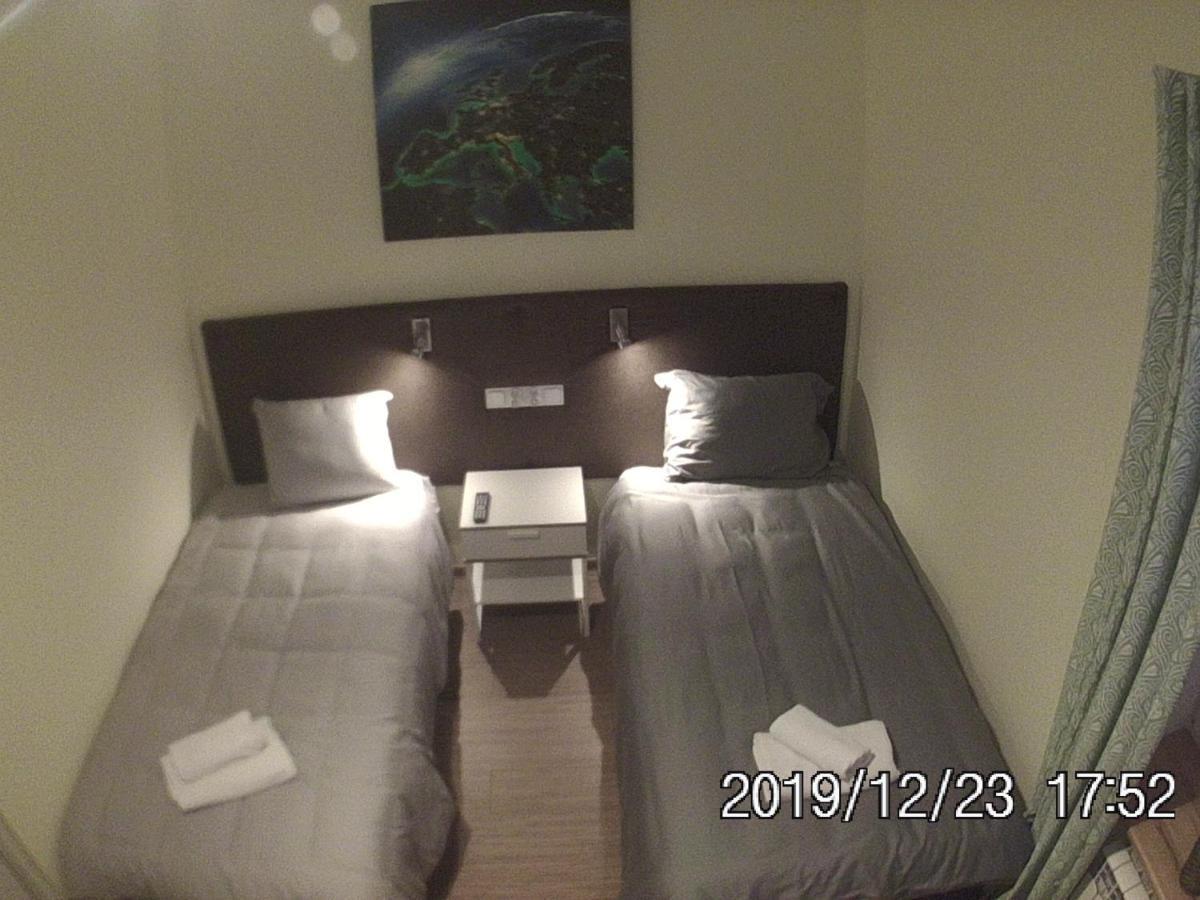 Rent0Nline Brwinow Rooms ภายนอก รูปภาพ